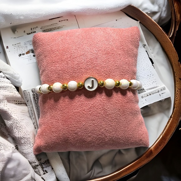 Jewelry - Letter J initial bracelet